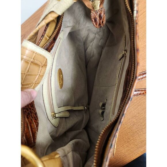 Brahmin (Jabou) Pecan Tricolor Collection shoulder bag. Excellent used condition - Picture 11 of 15